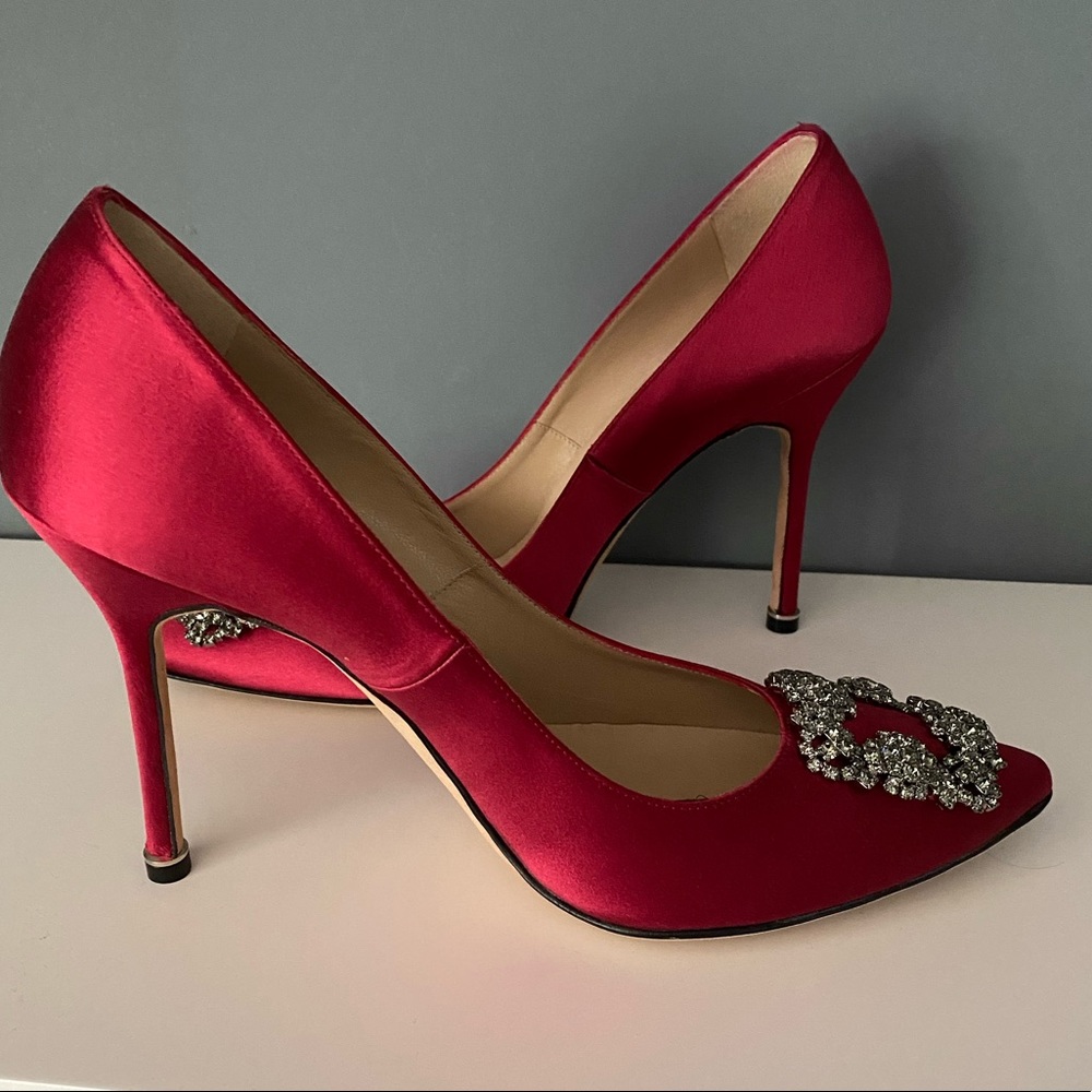 Brand New Red Satin Hangisi Pumps